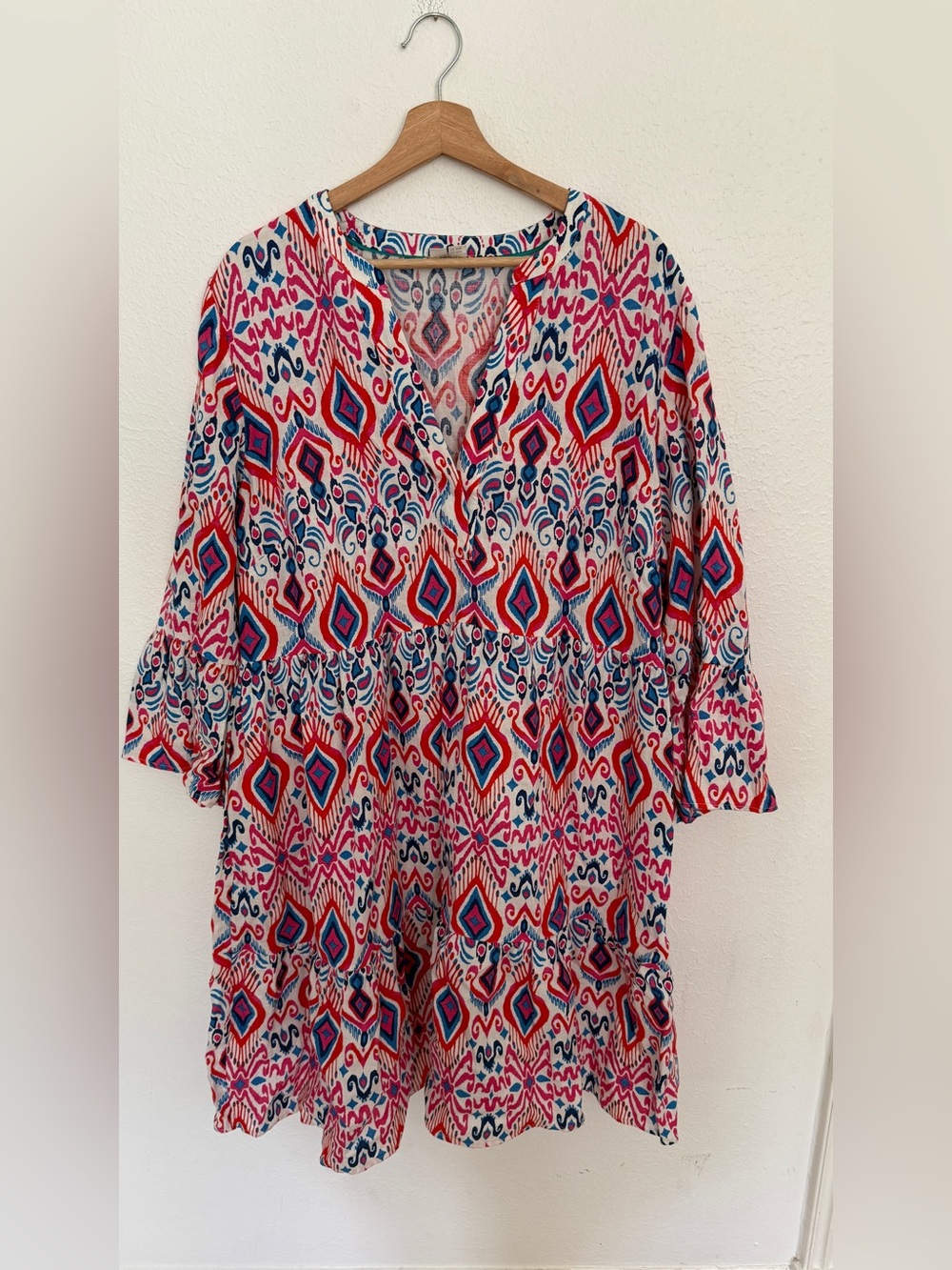 Boden Relaxed Linen Tiered V-Neck Dress - Picture 3 of 9